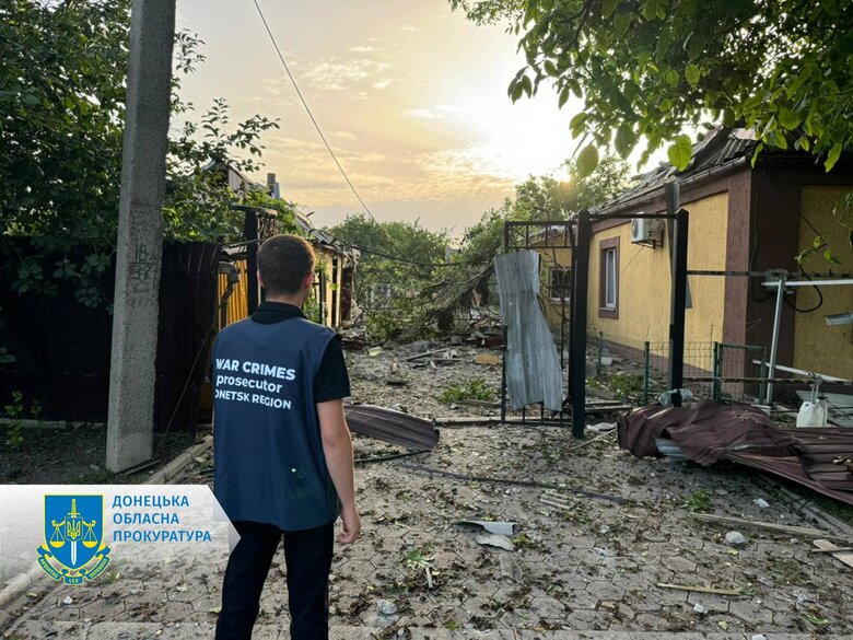Окупанти вдарили по Селидовому. Поранено п’ятьох осіб, серед них двоє дітей