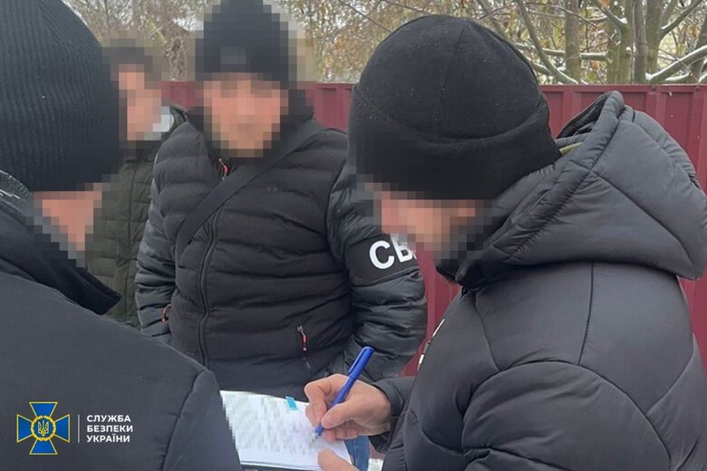 Deputy of City Council in Zhytomyr region together with gang kidnapped people and knocked out money from them, - SSU 01