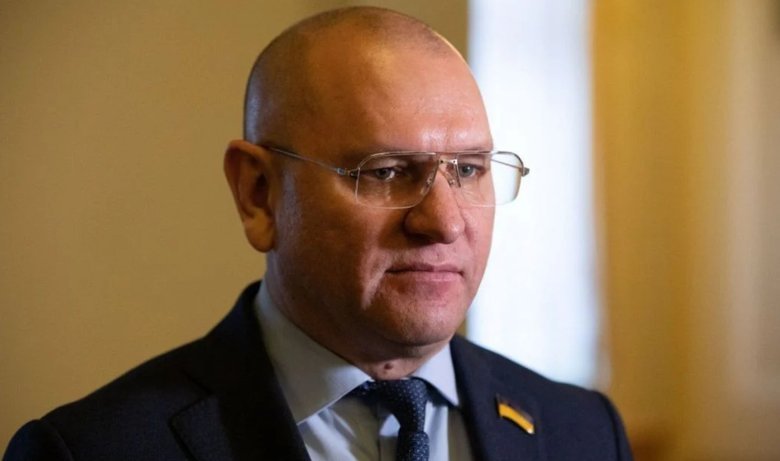 Евгению Шевченко сообщили о подозрении в госизмене