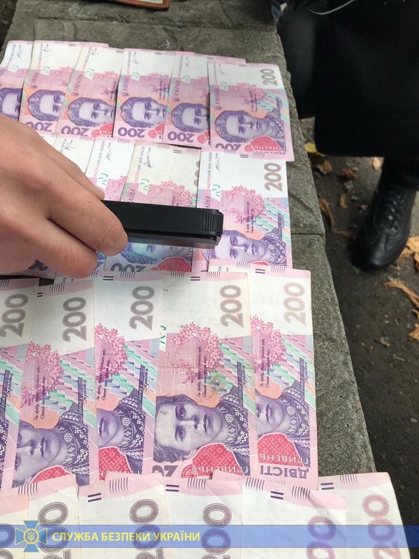 Руководители подразделения Нацполиции и пограничных отрядов задержаны за вымогательство денег с подчиненных, - СБУ 05