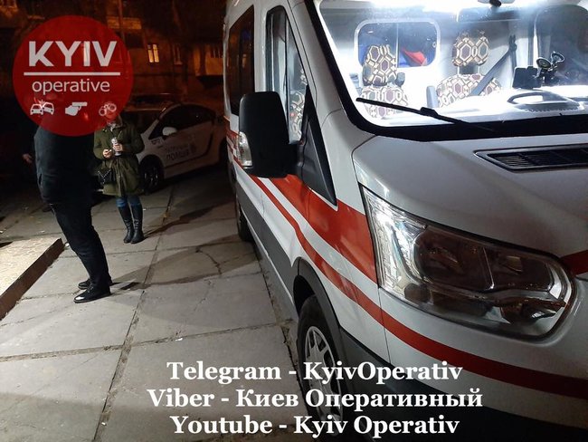 В зале игровых автоматов в Киеве подрезали мужчину 03