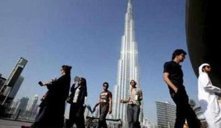 В Дубае открыли самое высокое здание в мире - небоскреб высотой 828 метров. ФОТОрепортаж.