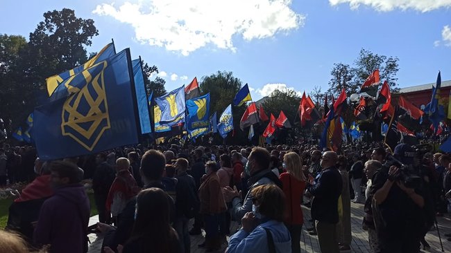У Києві відбувається Марш УПА: учасники збираються оголосити вимоги Зеленському 22 У Києві відбувається Марш УПА: учасники збираються оголосити вимоги Зеленському 22