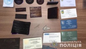 Групу шахраїв, які продавали керівні посади, викрили в Києві. Ціна за їхні послуги сягала $150 тис., - поліція. ФОТОрепортаж