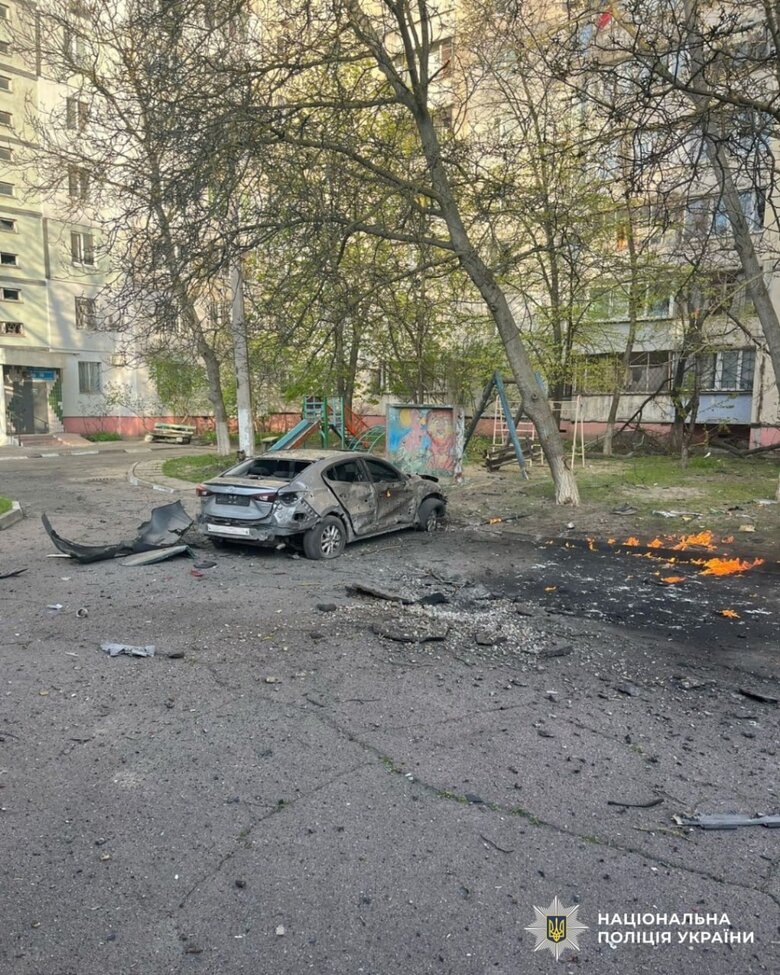 Наслідки обстрілу Херсону 16 квітня 2025 року