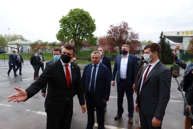 Скандальний слуга Тищенко приступив до перевірок закарпатської митниці 04