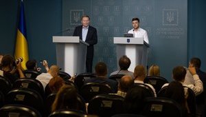 Кучма будет осуществляет свою деятельность в ТКГ на общественных началах