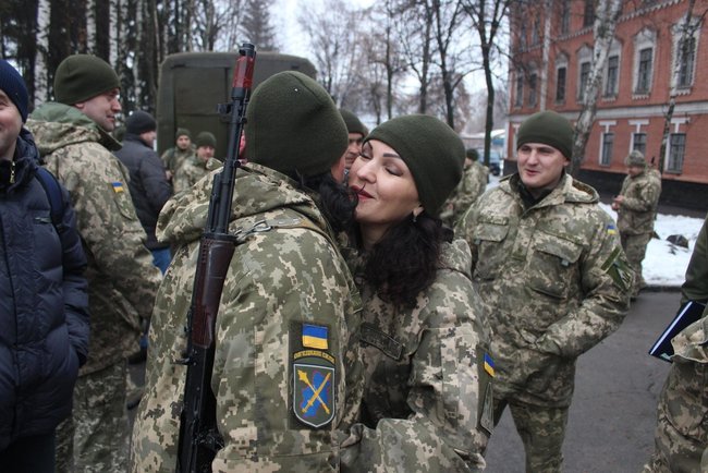 Воины отдельного полка связи и радиотехнического обеспечения вернулись из зоны ООС на ротацию в Винницу 02