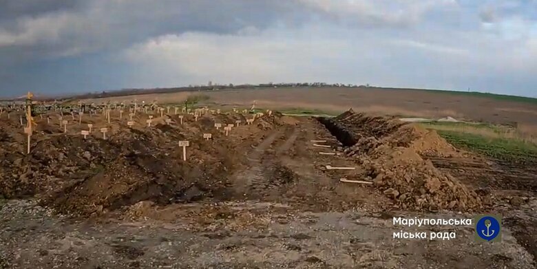 На Старокримському цвинтарі окупованого Маріуполя виявили великий сектор свіжих поховань, - міськрада 01 На Старокримському цвинтарі окупованого Маріуполя виявили великий сектор свіжих поховань, - міськрада 01