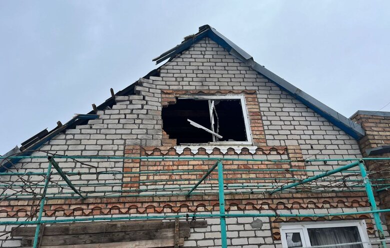 Окупанти двічі за день атакували Нікопольщину з артилерії та 11 разів дронами-камікадзе 02