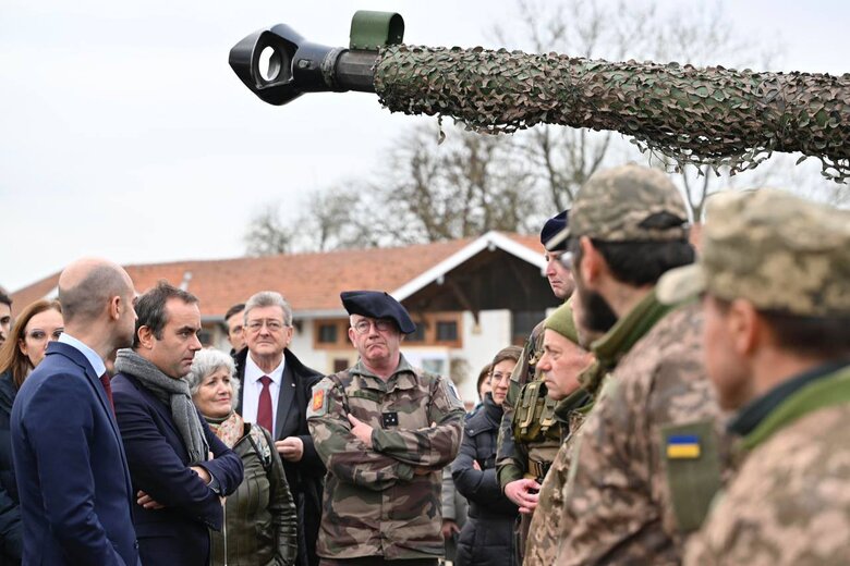 Бригада "Анна Київська" закінчує навчання у Франції
