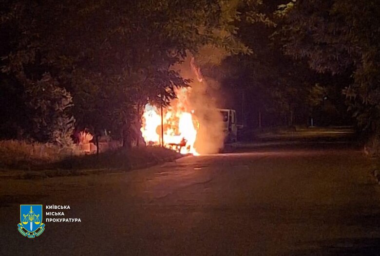 спалені автівки у Києві qkuiuxidqhiqrhab