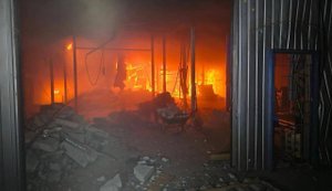 Наслідки нічної атаки РФ на Бровари: пошкоджено підприємства, будинки та транспорт. ФОТО