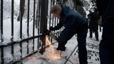 Svoboda Deputies Cut Fence at Verkhovna Rada. PHOTO + VIDEO