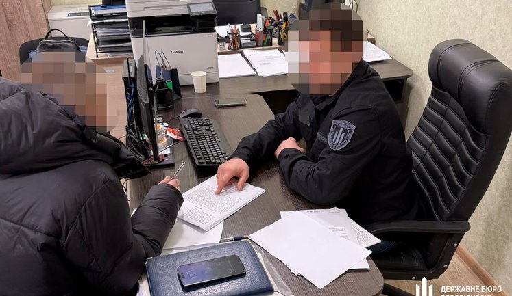 Более 1,4 млн грн незаконных выплат военным в СОЧ: в Кировоградской области будут судить должностное лицо штаба, - ГБР. ФОТО