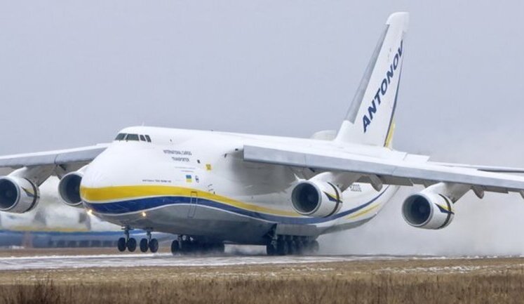 Авіакомпанія "Антонова" змогла вивезти з України до Німеччини ще один вантажний літак. ВIДЕО