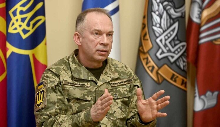Величезні опорні пункти більше не актуальні, наразі на оборону працюють групи окопів, навіть так звані "лисячі нори", - Сирський