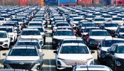 Скільки зарплат коштує автомобіль в Україні та Європі, – дослідження