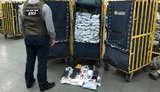 Прикордонники накрили нелегальний канал контрабанди електроніки через Укрпошту
