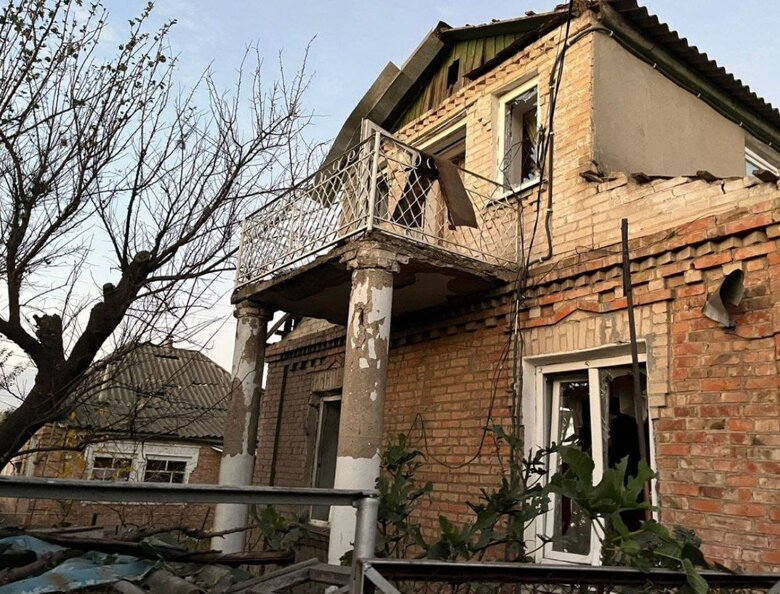 Загарбники впродовж дня били по Дніпропетровщині з артилерії та атакували дронами
