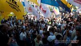 Еще 23 тысячи человек подписались под требованием к Януковичу освободить Тимошенко.+ ВИДЕО.