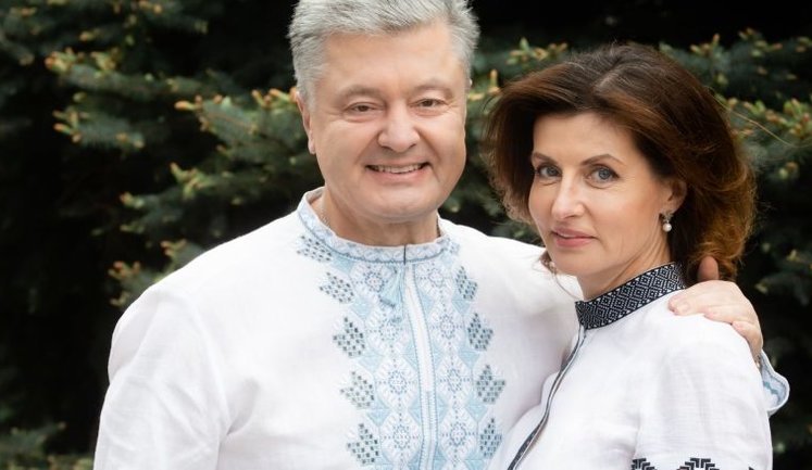 Порошенко закликав підписати петицію за українські субтитри на платформах Netflix та Amazon