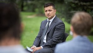 57% опрошенных жителей Украины недовольны деятельностью Зеленского, - опрос "Рейтинга". ИНФОГРАФИКА