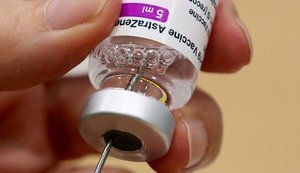 Вакцина AstraZeneca прошла третью фазу клинических испытаний: препарат безопасен и защищает в среднем на 74%, - Кузин