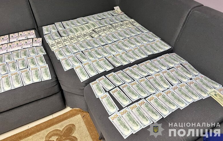 у Запоріжжі викрили працівників МСЕК і приватної клініки, які оформляли 