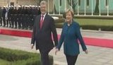 Германия поддержит продление санкций против РФ, - Меркель после встречи с Порошенко