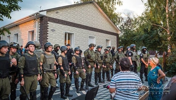 Конфликт на Кировоградщине: бизнес-разборки или "Врадиевка-2"?