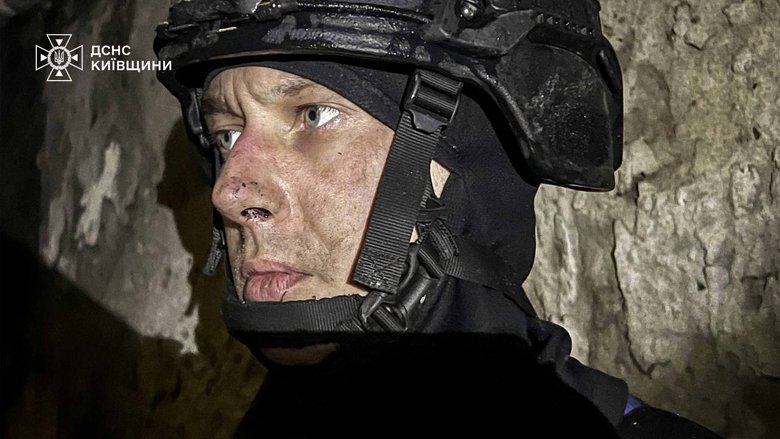 Зруйновано два поверхи: ДСНС показала наслідки нічного удару по Броварах