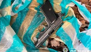 Полиция о ранении главы "Свободы" Николаевщины Губского: Перед выстрелом он разбирал травматический пистолет. ФОТОрепортаж