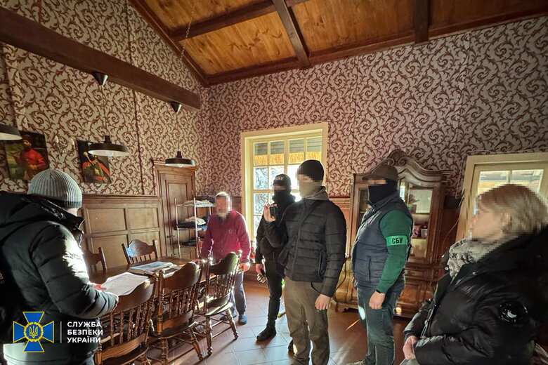 Maibozhenko helped men to travel abroad: