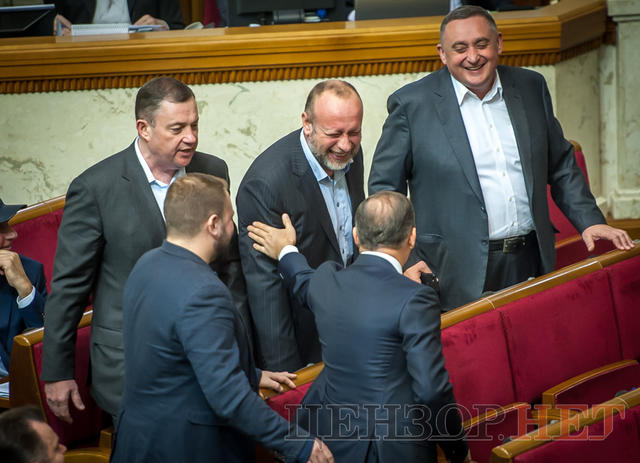 Ляшко смішить депутатів БПП і улюбленець жінок Береза 04 Ляшко смішить депутатів БПП і улюбленець жінок Береза 04