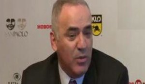 Путин использует минские договоренности как дымовую завесу, - Каспаров. ВИДЕО