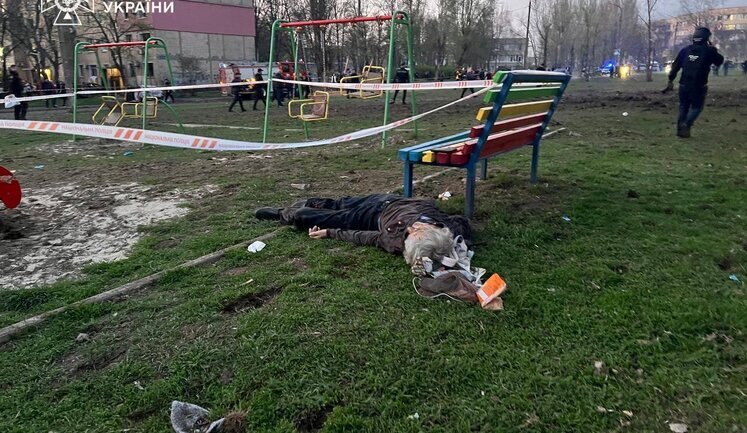 There are no military, police, or critical infrastructure facilities near site of Russian strike on Kryvyi Rih. It is clearly center of residential infrastructure - Vilkul