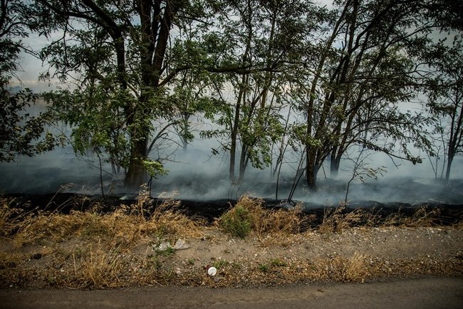 Shells detonate in occupied Donbas, fire reaches Ukrainian positions 11