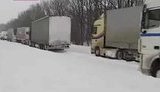 Киев снова застыл в многокилометровых пробках