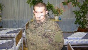 Они обещали меня опустить, деваться некуда было, - расстрелявший восьмерых сослуживцев солдат-срочник армии РФ Шамсутдинов