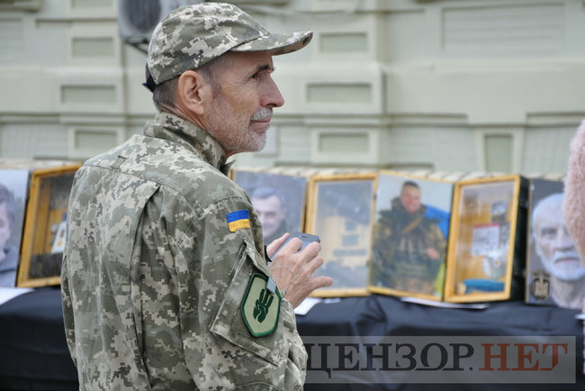 Антивандальний термінал памяті всіх загиблих у війні з РФ відкрили в Києві біля Стіни памяті 23