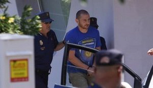 Spanish police released video of Stepan Chernovetskyi's detention. VIDEO