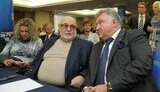 Киевские регионалы взяли на вооружение скандально известного Калашникова. ФОТОрепортаж.