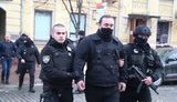 Возле пункта обмена валют в Киеве произошла стрельба, есть травмированные и задержанные. ВИДЕО+ФОТОрепортаж