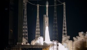 Ракета-носій Vega з українським двигуном 17-й раз успішно стартувала з космодрому у Французькій Гвіані. ВIДЕО