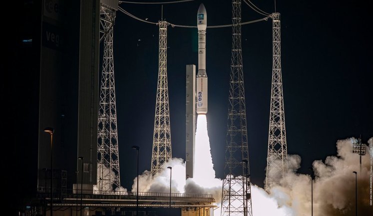 Ракета-носій Vega з українським двигуном 17-й раз успішно стартувала з космодрому у Французькій Гвіані. ВIДЕО