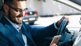 Владельцы автомобиля смогут передавать техпаспорт другим водителям в приложении "Дія"