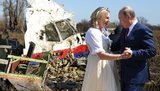 "Танцювати з убивцею": Путін і Кнайсль танцюють на кістках жертв рейсу MH-17 і війни в Сирії. ФОТОжаби