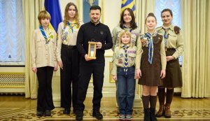 Зеленський прийняв Вифлеємський вогонь миру від представників скаутських організацій України. ФОТОрепортаж