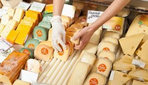 Імпортні сири продовжують захоплювати ринок України